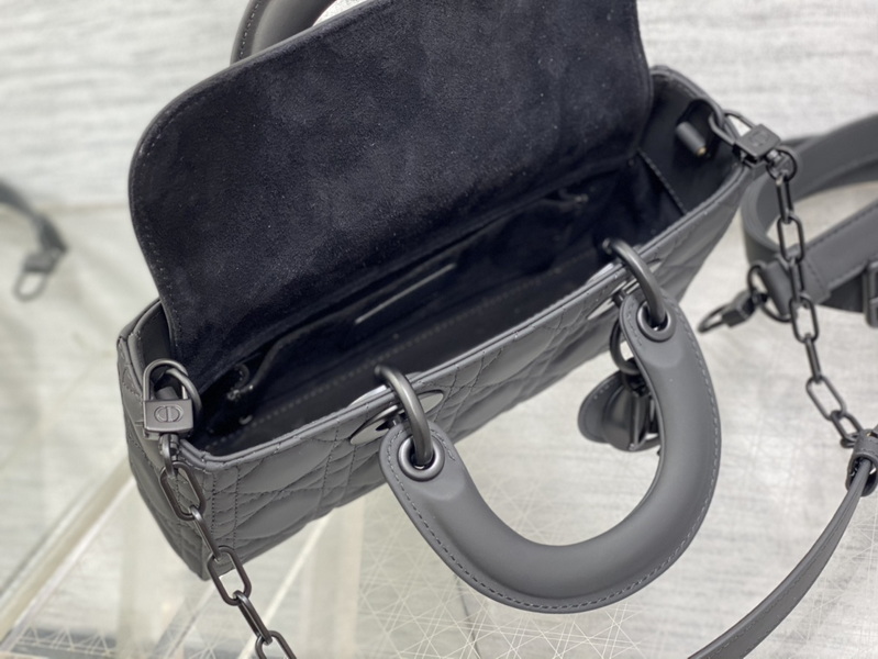 Dior Handbags AAA(Women)-616