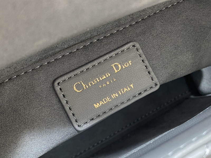 Dior Handbags AAA(Women)-619