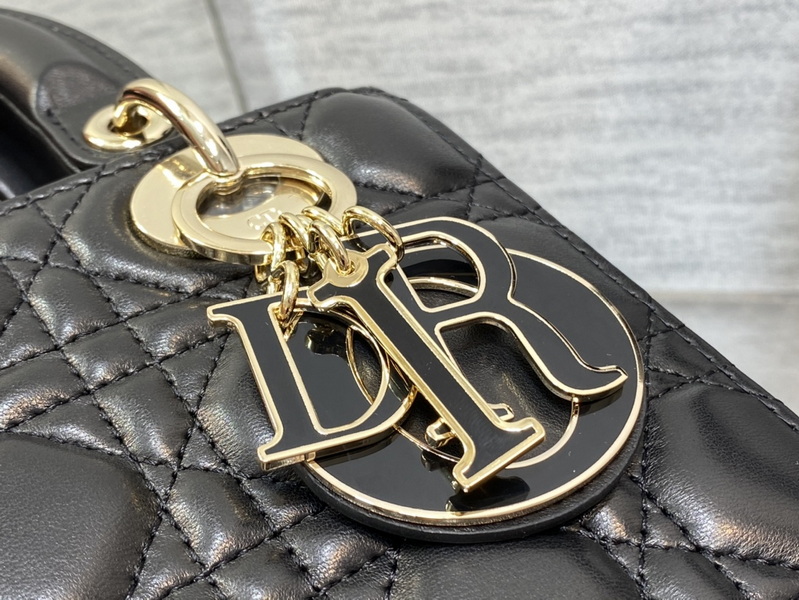 Dior Handbags AAA(Women)-621
