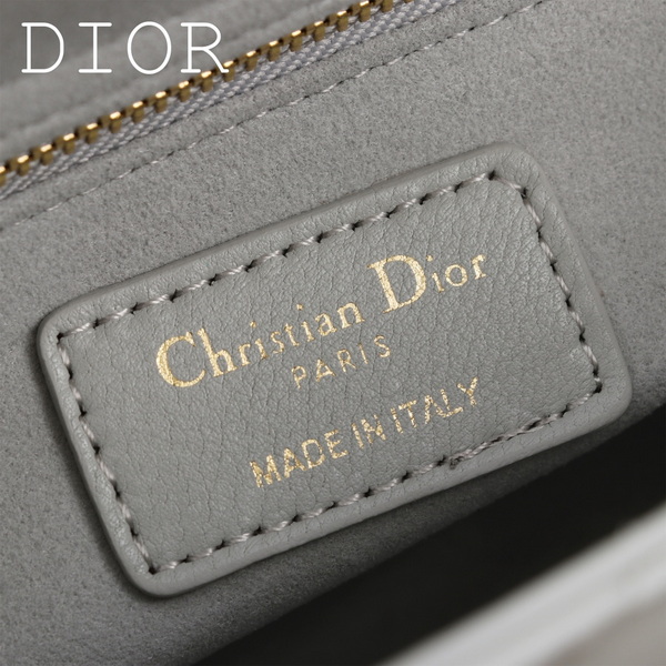 Dior Handbags AAA(Women)-622