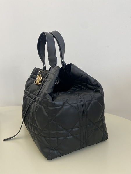 Dior Handbags AAA(Women)-623