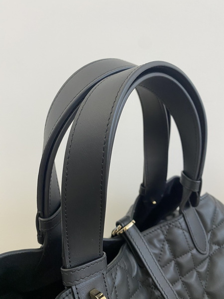 Dior Handbags AAA(Women)-623