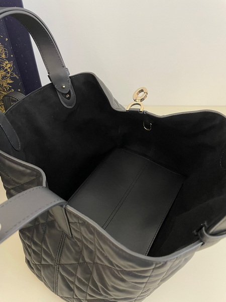 Dior Handbags AAA(Women)-623