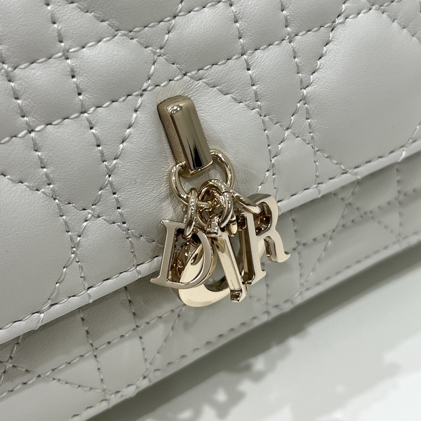 Dior Handbags AAA(Women)-627