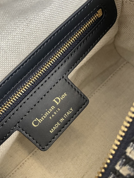 Dior Handbags AAA(Women)-628
