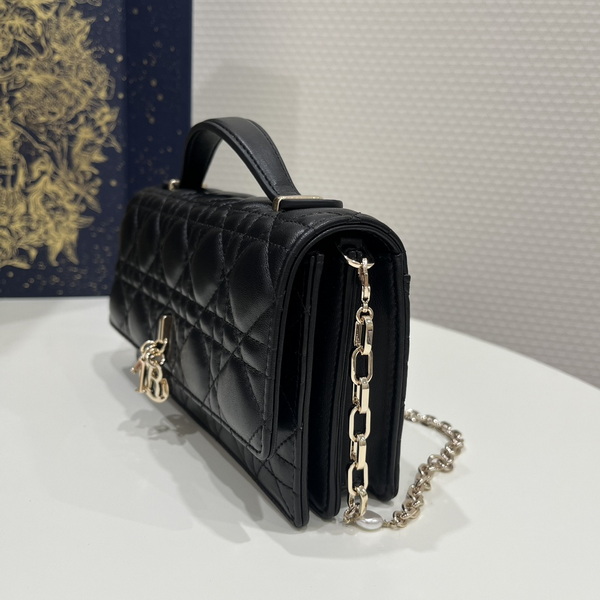 Dior Handbags AAA(Women)-629