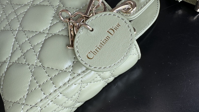 Dior Handbags AAA(Women)-632