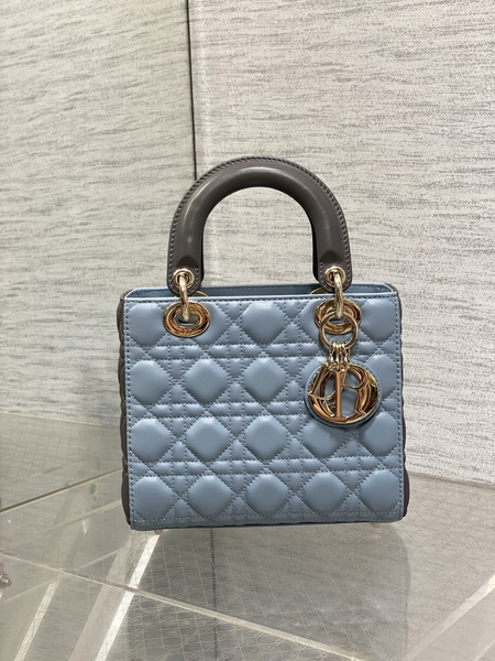 Dior Handbags AAA(Women)-633