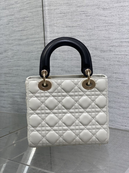 Dior Handbags AAA(Women)-635