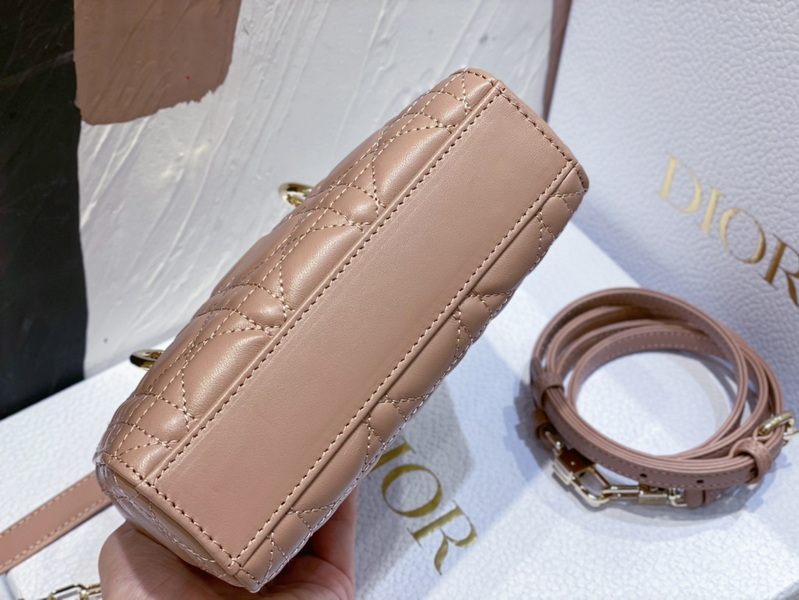 Dior Handbags AAA(Women)-638