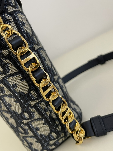 Dior Handbags AAA(Women)-639