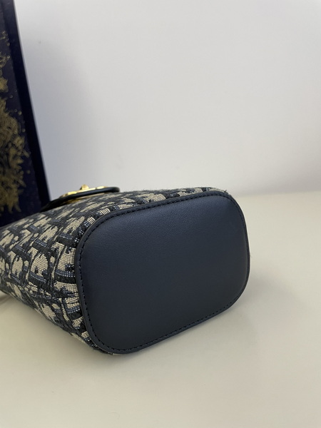 Dior Handbags AAA(Women)-639