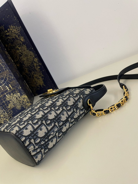 Dior Handbags AAA(Women)-639