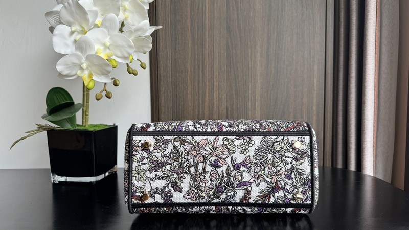 Dior Handbags AAA(Women)-646