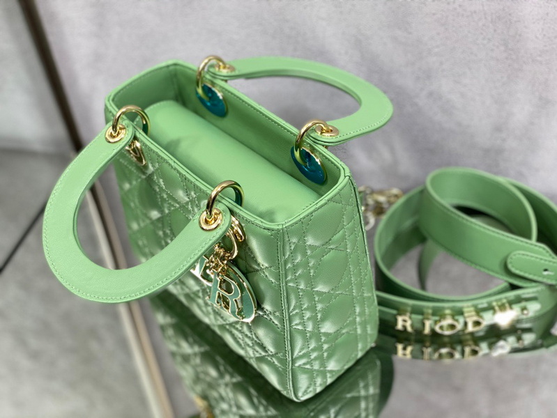 Dior Handbags AAA(Women)-653
