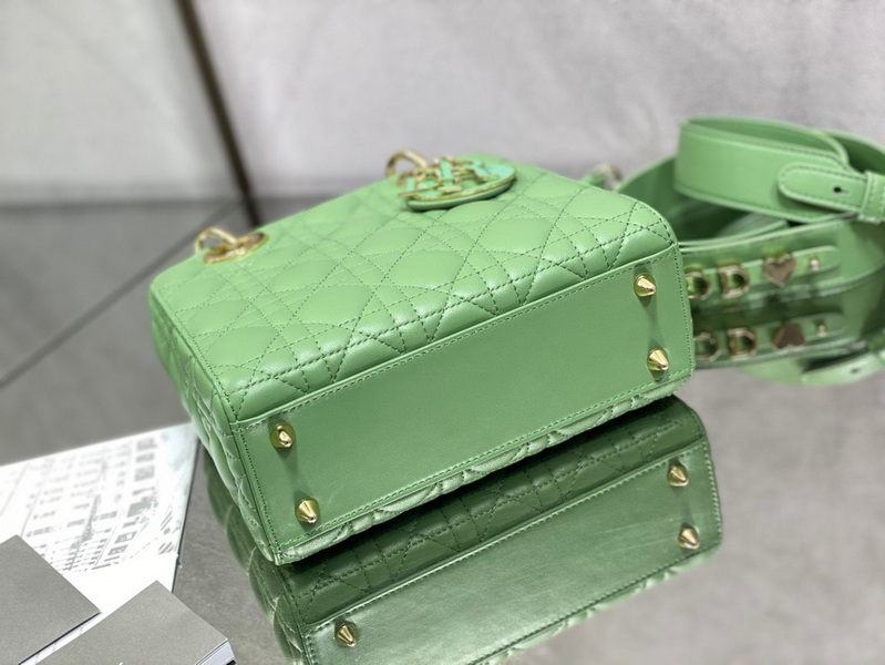 Dior Handbags AAA(Women)-653