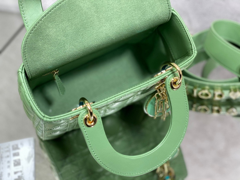 Dior Handbags AAA(Women)-653