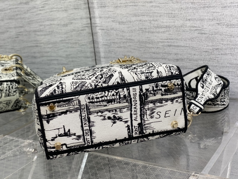 Dior Handbags AAA(Women)-654