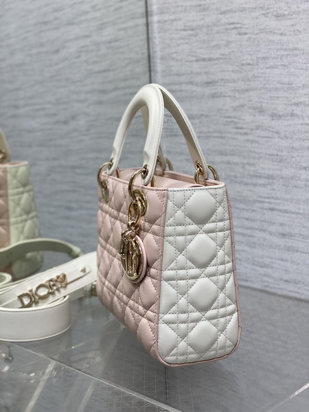 Dior Handbags AAA(Women)-672