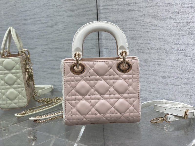 Dior Handbags AAA(Women)-674