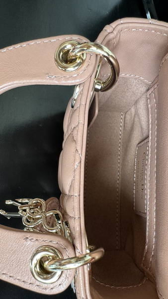 Dior Handbags AAA(Women)-677