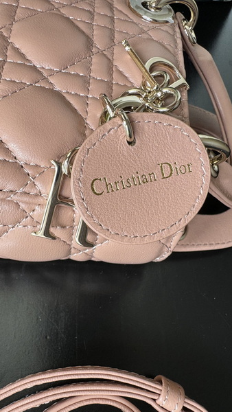 Dior Handbags AAA(Women)-677