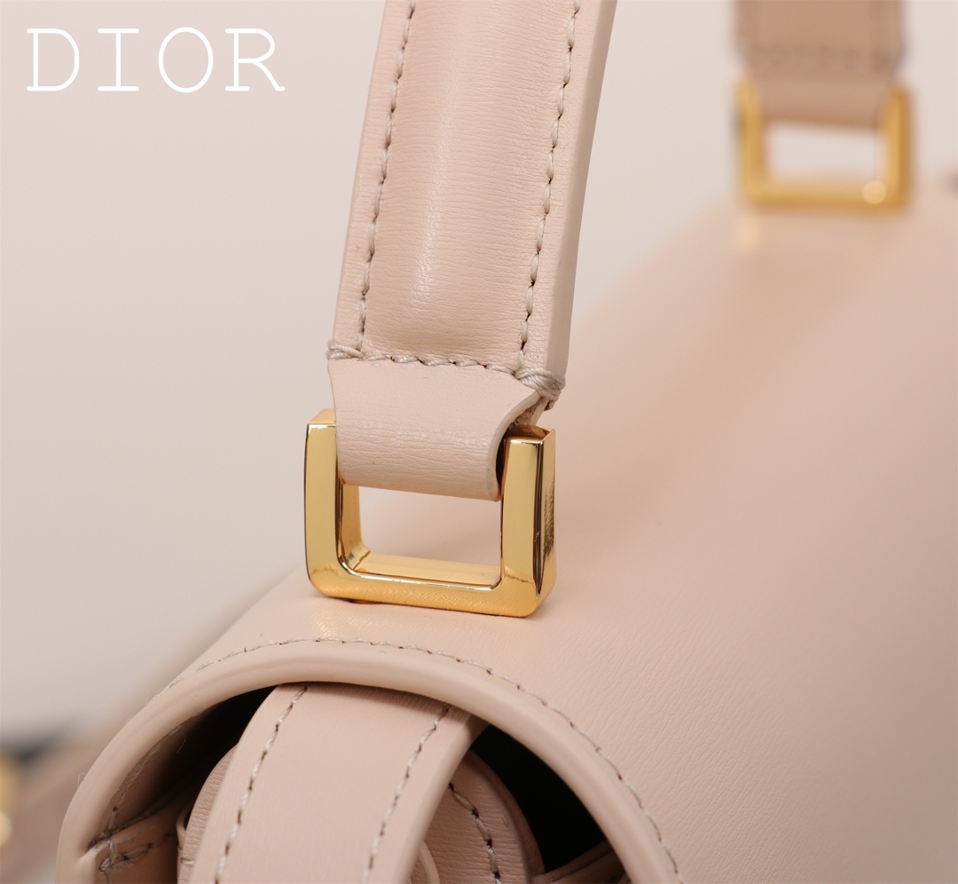 Dior Handbags AAA(Women)-680