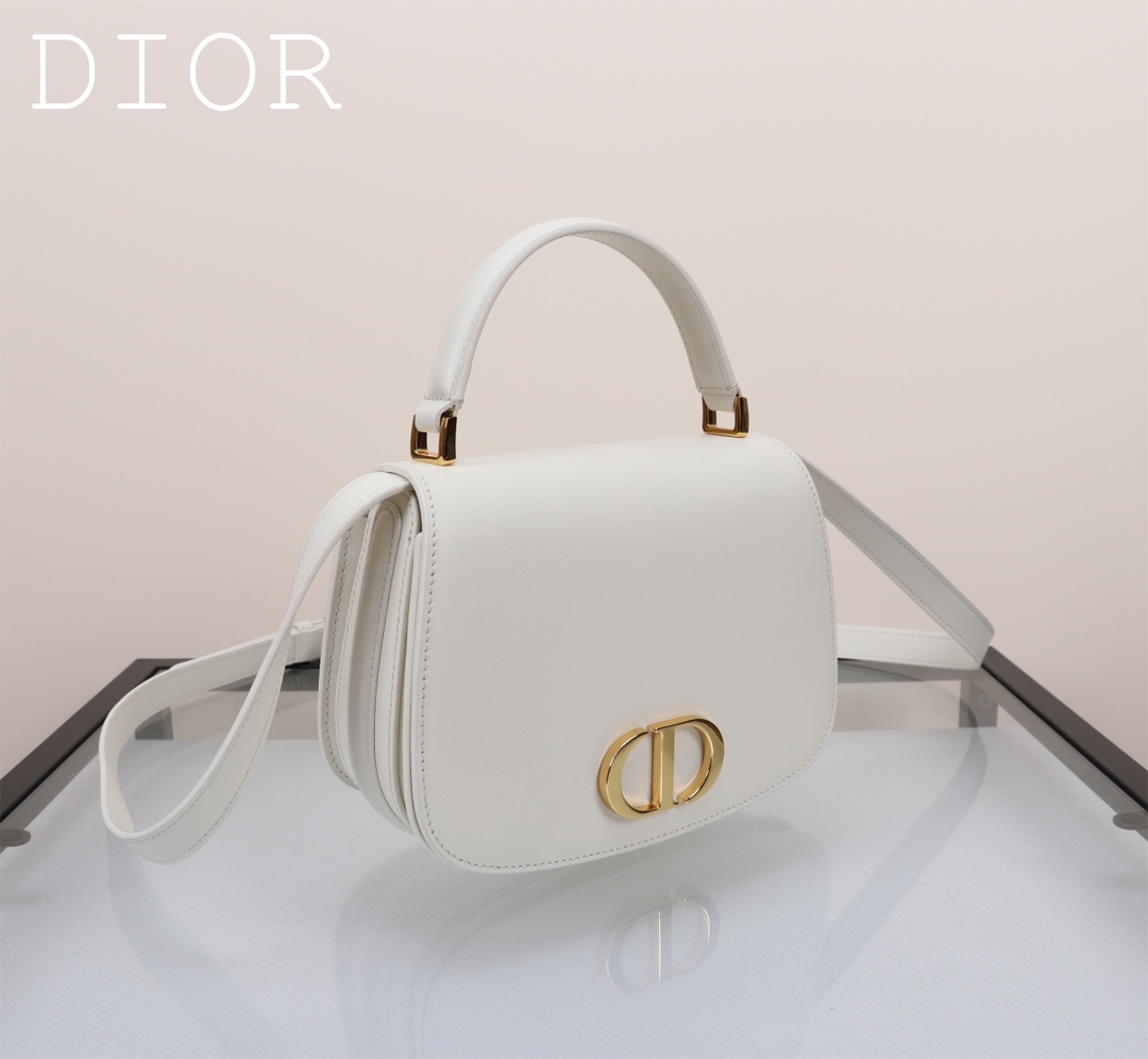 Dior Handbags AAA(Women)-682