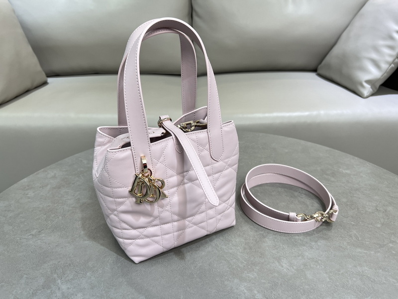 Dior Handbags AAA(Women)-688