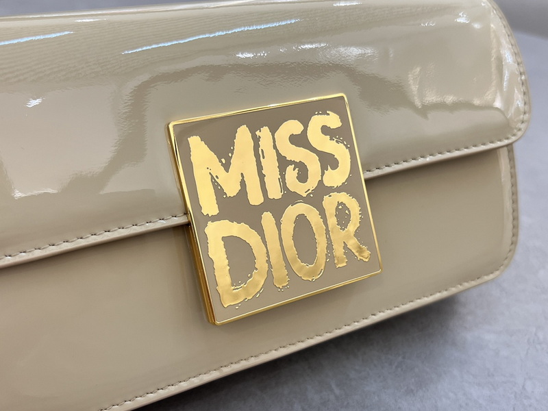 Dior Handbags AAA(Women)-691