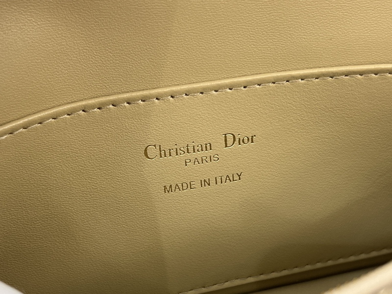 Dior Handbags AAA(Women)-691