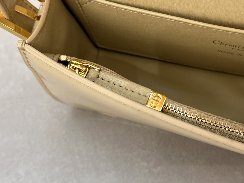 Dior Handbags AAA(Women)-691