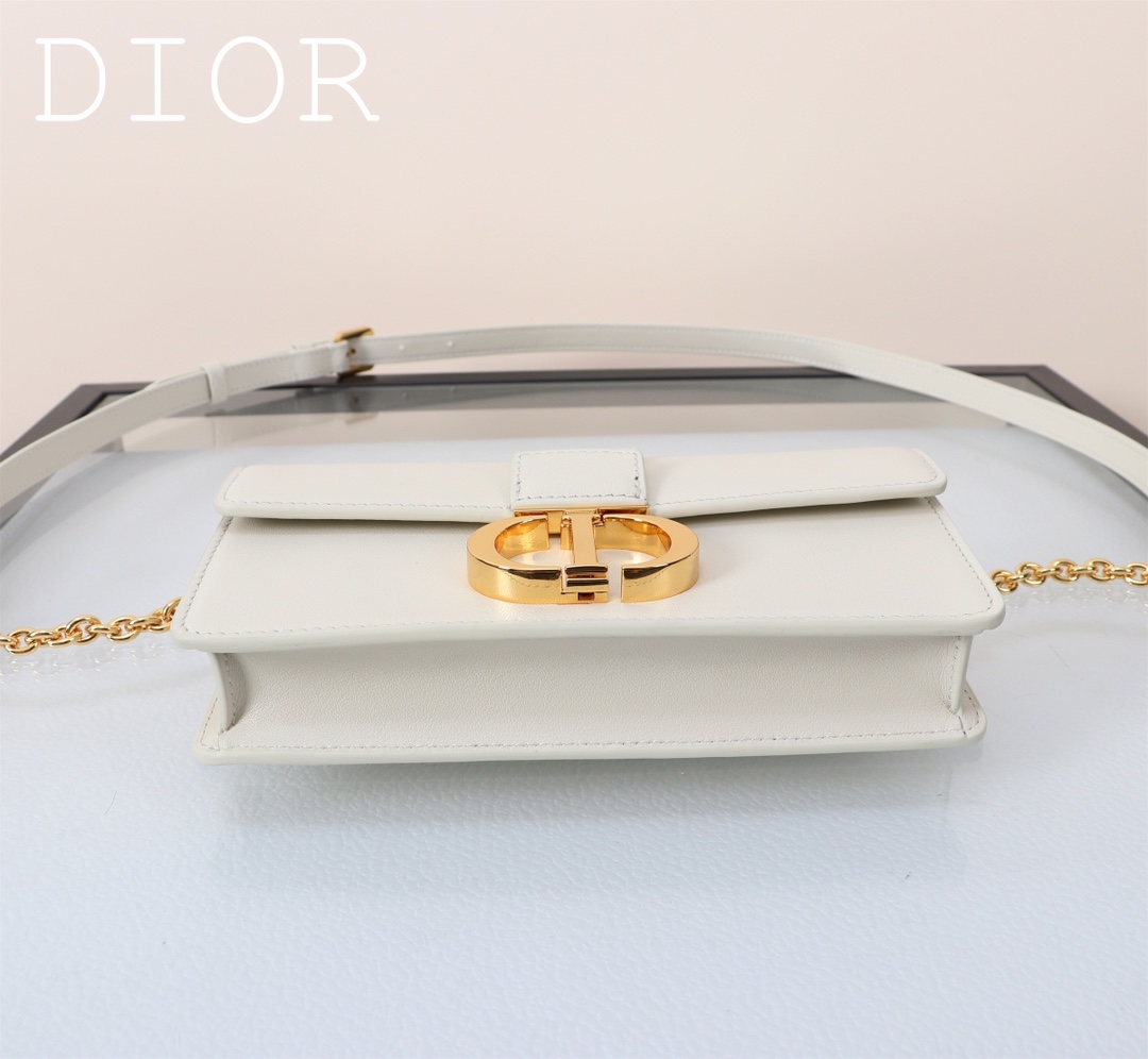 Dior Handbags AAA(Women)-695