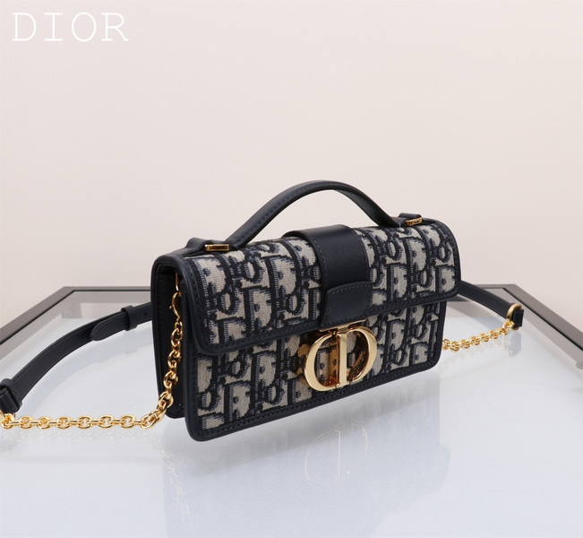 Dior Handbags AAA(Women)-696