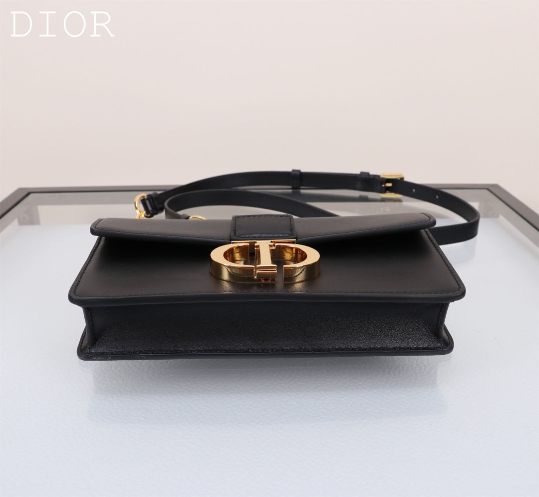 Dior Handbags AAA(Women)-697