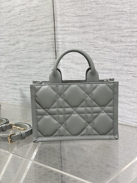 Dior Handbags AAA(Women)-698