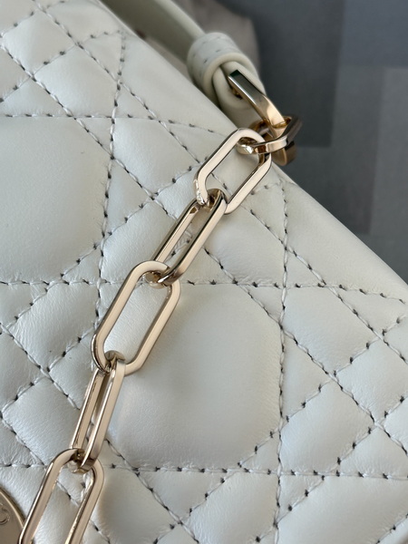 Dior Handbags AAA(Women)-699