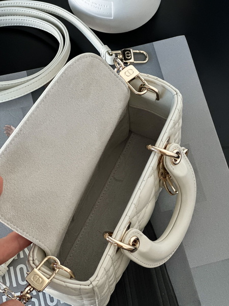 Dior Handbags AAA(Women)-699