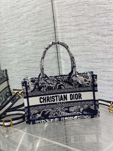 Dior Handbags AAA(Women)-703