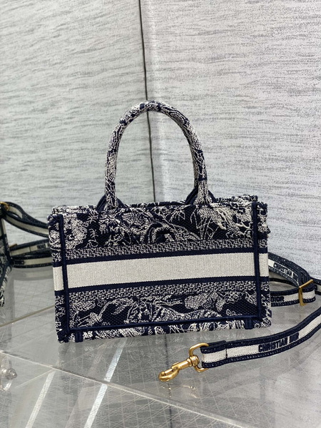 Dior Handbags AAA(Women)-703