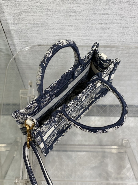 Dior Handbags AAA(Women)-703