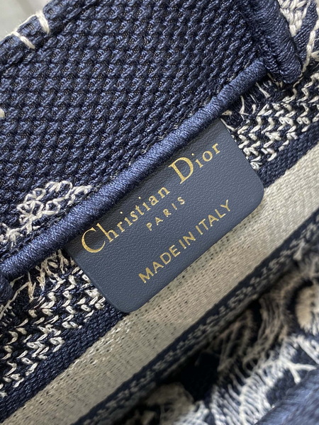 Dior Handbags AAA(Women)-703