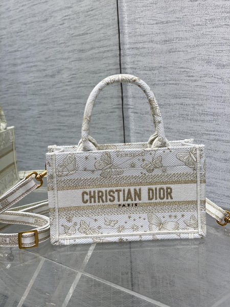 Dior Handbags AAA(Women)-705