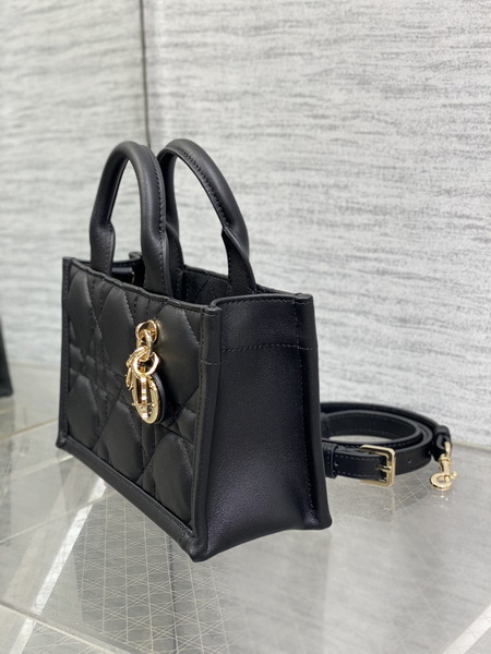 Dior Handbags AAA(Women)-707