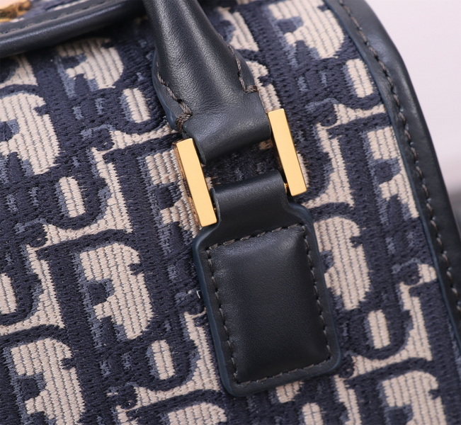 Dior Handbags AAA(Women)-713