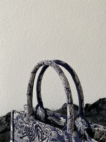 Dior Handbags AAA(Women)-716