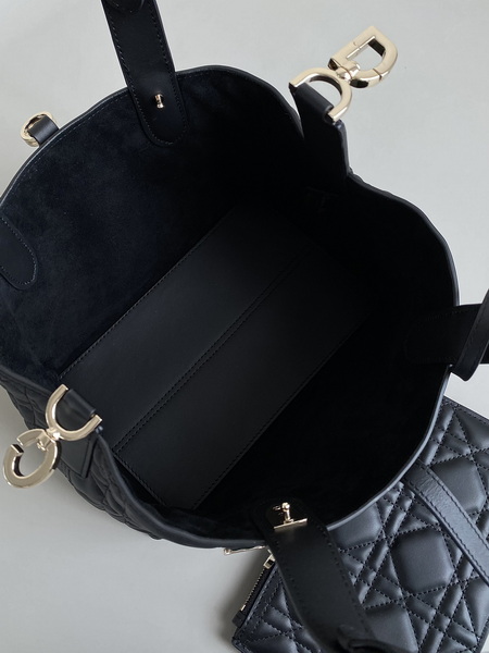 Dior Handbags AAA(Women)-718