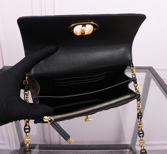 Dior Handbags AAA(Women)-719