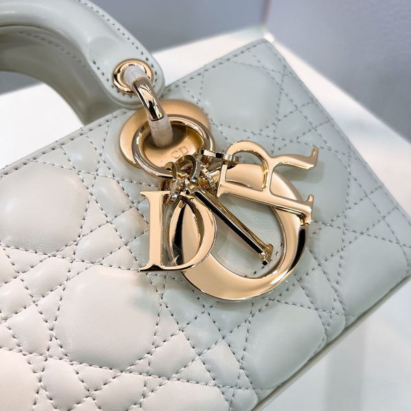 Dior Handbags AAA(Women)-720