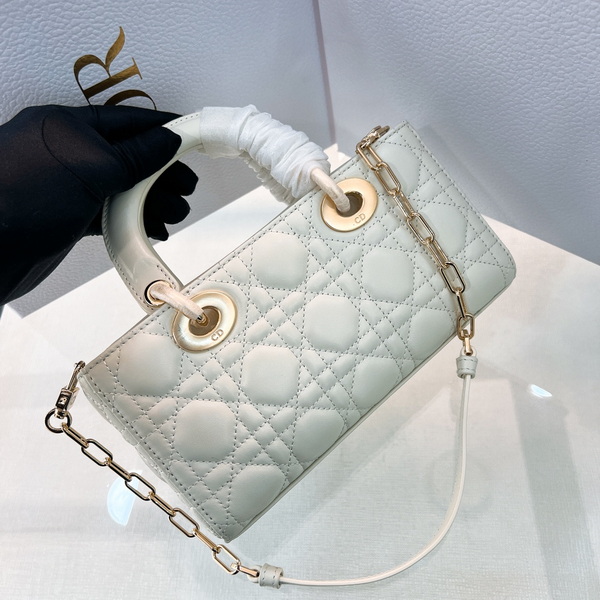 Dior Handbags AAA(Women)-720